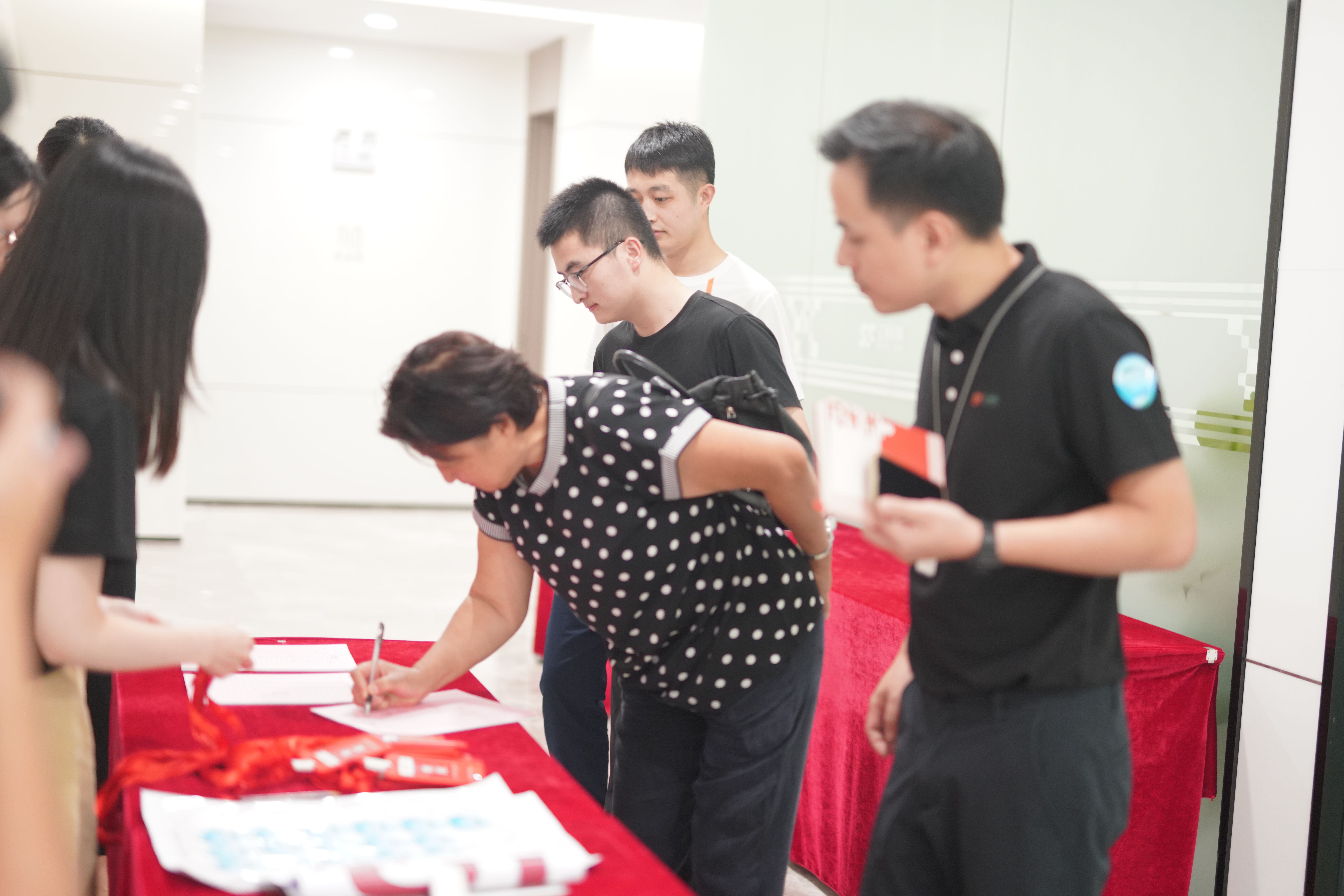 ��ҳ| ���������й��ٷ���վ